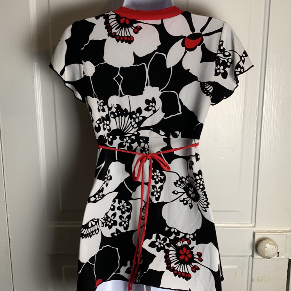 By Choice Floral Blouse Size M - Picture 9 of 9